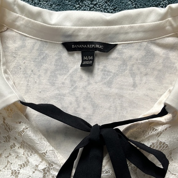 Banana Republic women’s shirt medium - Picture 3 of 4